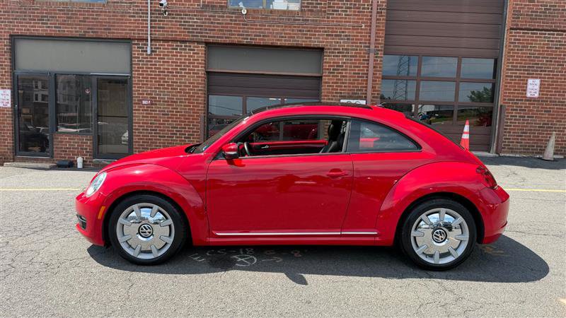 Used 2013 Volkswagen Beetle 2.5 FWD image 15