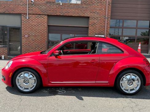 Used 2013 Volkswagen Beetle 2.5 FWD image 15