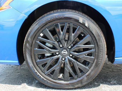 Used 2025 Nissan Altima 2.5 SV w/ SV Special Edition Package AWD/4WD image 47