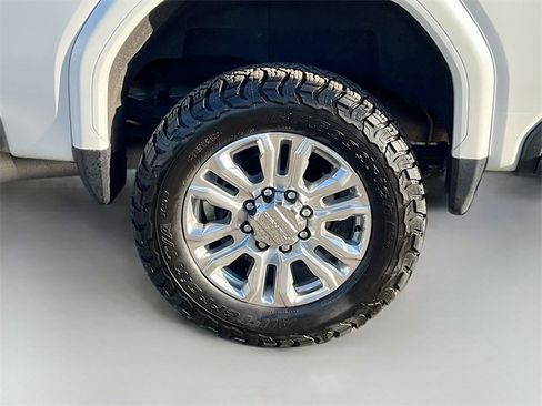 Used 2022 GMC Sierra 2500 Denali image 39