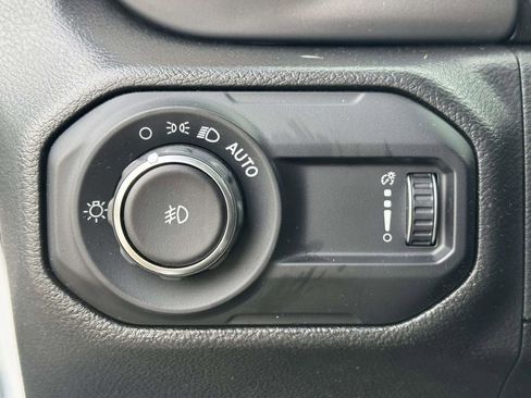 Used 2023 Jeep Wrangler Unlimited Sport AWD/4WD image 27