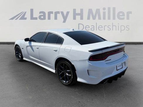 Used 2023 Dodge Charger R/T w/ Blacktop Package image 3