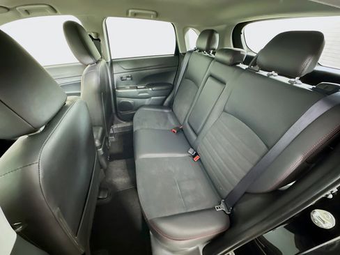 Used 2025 Mitsubishi Outlander Sport SE image 26