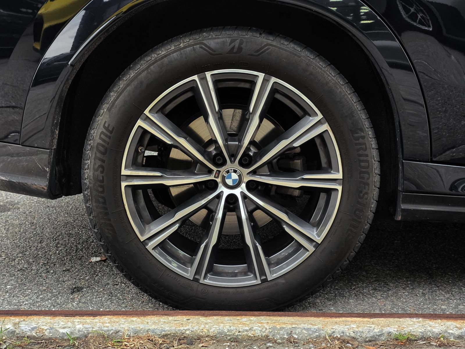 Used 2024 BMW X6 xDrive40i AWD/4WD image 13