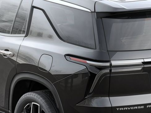 New 2026 Chevrolet Traverse Z71 w/ Enhanced Driving Package AWD/4WD image 7
