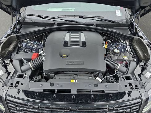 New 2026 Land Rover Range Rover Velar Dynamic SE image 32