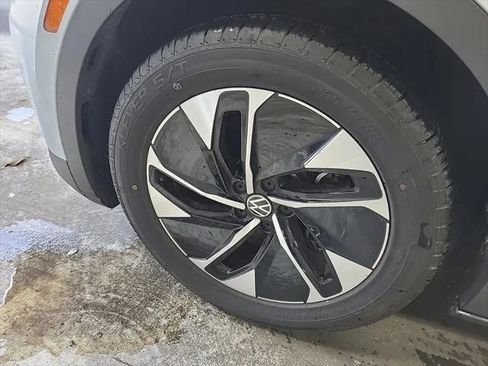 Used 2021 Volkswagen ID.4 Pro S w/ ID.4 Protection Package RWD image 13