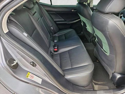 Used 2016 Lexus IS 300 AWD image 21