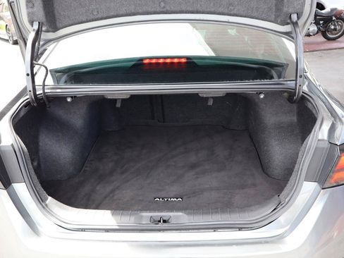 Used 2021 Nissan Altima 2.5 SL FWD image 11
