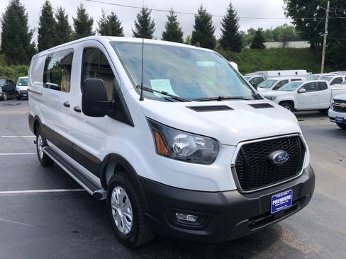 Used 2025 Ford Transit 250 Low Roof w/ Exterior Upgrade Package RWD image 8