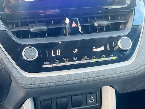 Used 2024 Toyota Corolla Cross LE image 15