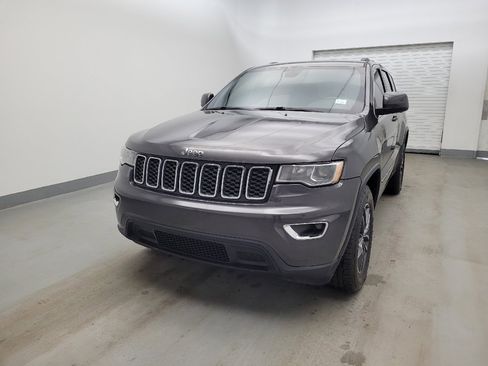 Used 2020 Jeep Grand Cherokee Laredo w/ 18" Wheel & 8.4" Radio Group image 15