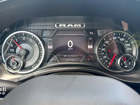 Used 2022 RAM 1500 Laramie AWD/4WD image 46
