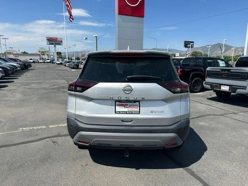Used 2022 Nissan Rogue SV AWD/4WD image 10