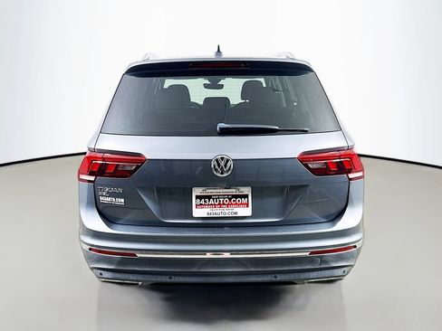Used 2021 Volkswagen Tiguan SEL FWD image 6