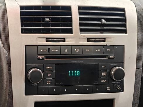 Used 2009 Dodge Caliber SXT FWD image 6