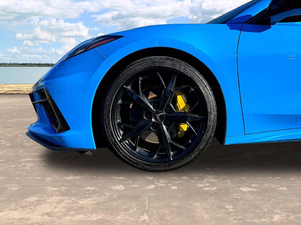 Used 2021 Chevrolet Corvette Stingray Preferred Cpe w/ Z51 Performance Package RWD image 32