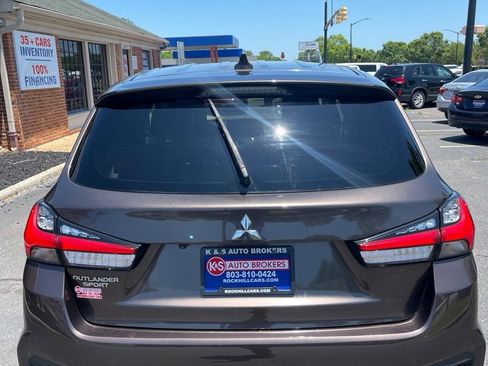 Used 2020 Mitsubishi Outlander Sport ES image 4