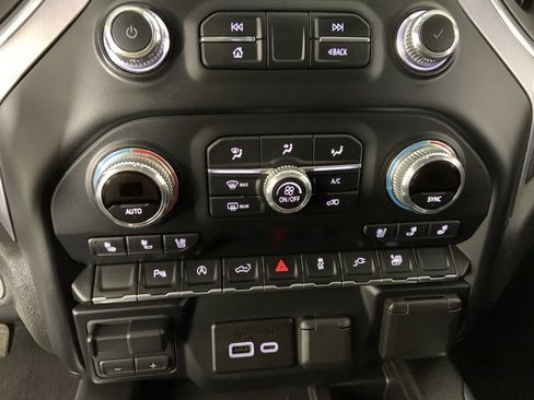 Used 2019 GMC Sierra 1500 SLT w/ SLT Premium Package image 16