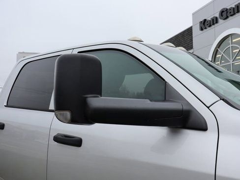 Used 2018 RAM 2500 Tradesman w/ Chrome Appearance Group image 2