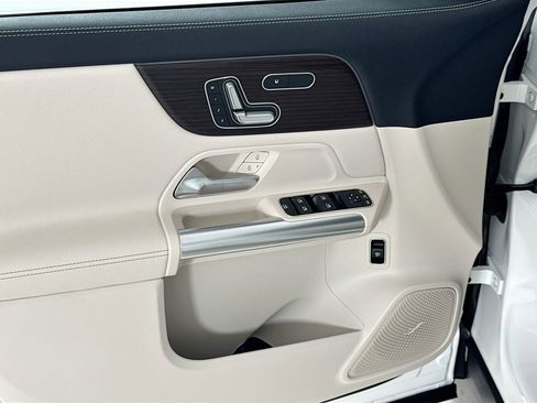 New 2026 Mercedes-Benz GLA 250 image 18