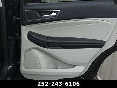Used 2024 Ford Edge Titanium AWD/4WD image 35