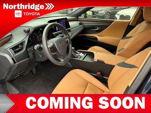 Used 2024 Lexus ES 300h w/ Premium Package FWD image 5