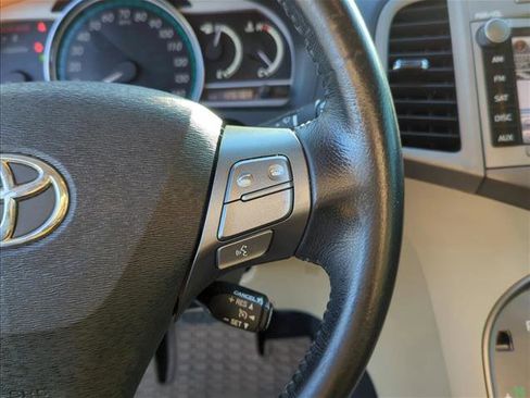 Used 2009 Toyota Venza AWD image 13