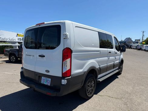Used 2017 Ford Transit 250 130 Low Roof w/ Exterior Upgrade Package RWD image 3