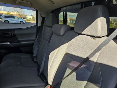 Used 2018 Toyota Tacoma SR5 image 13