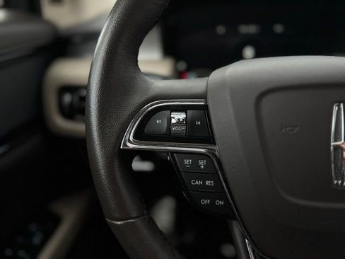 Certified 2023 Lincoln Nautilus AWD w/ Premium Package image 26