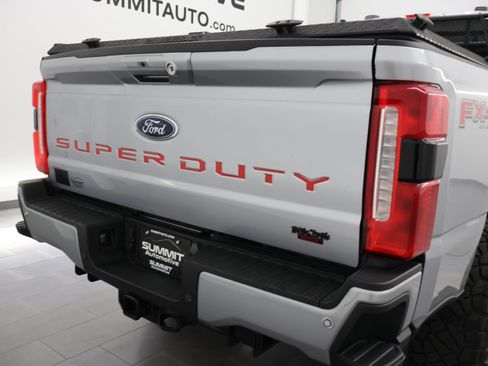 Used 2024 Ford F250 XLT w/ XLT Premium Package AWD/4WD image 30