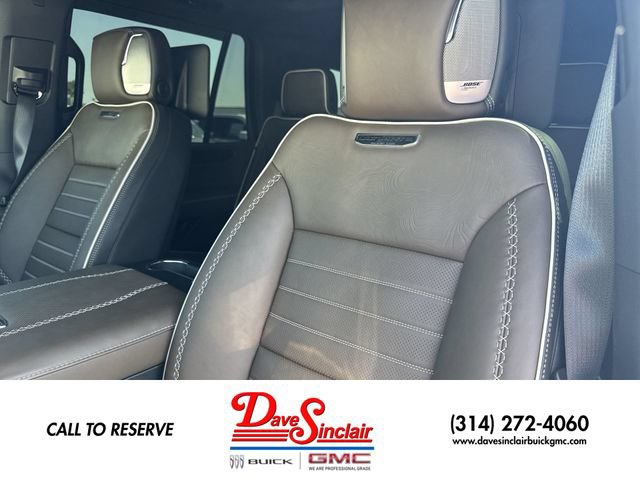 New 2026 GMC Yukon Denali Ultimate AWD/4WD image 11