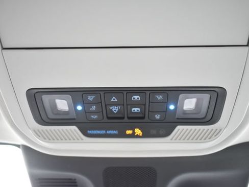 Used 2025 Ford Expedition Platinum w/ Platinum Ultimate Package AWD/4WD image 39