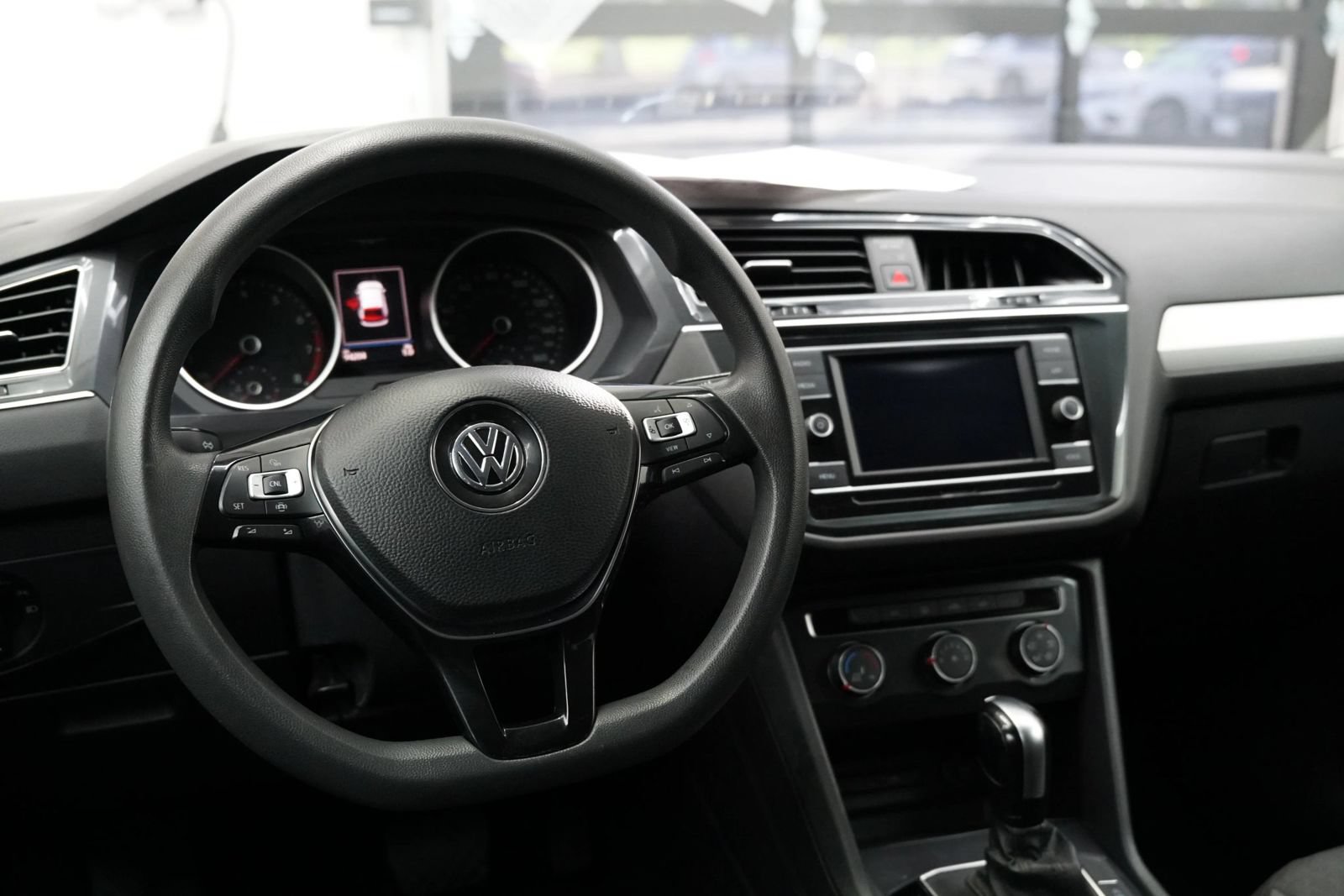 Used 2020 Volkswagen Tiguan S FWD image 12