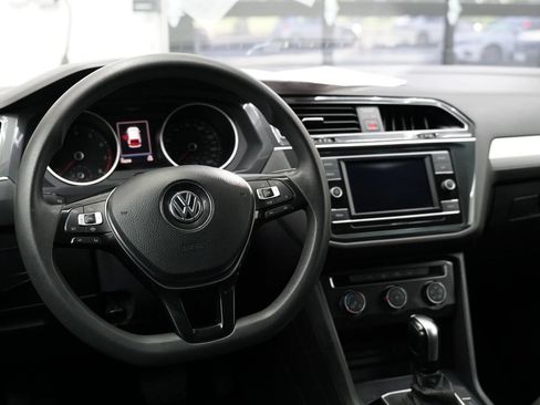 Used 2020 Volkswagen Tiguan S FWD image 12