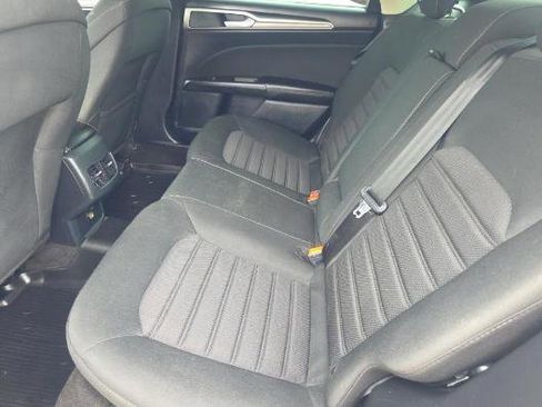Used 2020 Ford Fusion SE AWD/4WD image 6