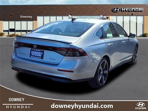 Used 2024 Honda Accord Sport image 4