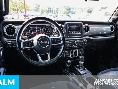 Used 2021 Jeep Wrangler Unlimited Sahara image 29