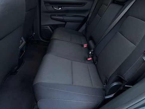 Used 2025 Honda CR-V LX image 11