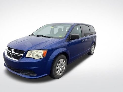 Used 2019 Dodge Grand Caravan SE w/ UConnect Hands-Free Group image 1