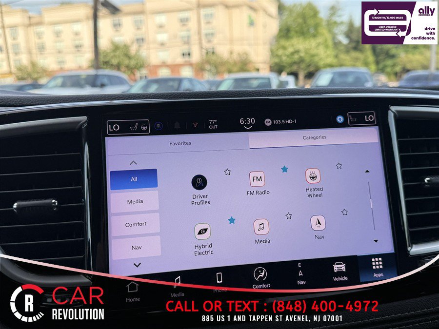 Used 2024 Chrysler Pacifica Limited FWD image 24