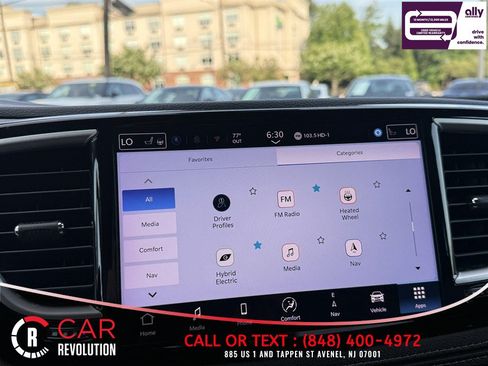 Used 2024 Chrysler Pacifica Limited FWD image 24