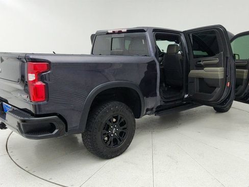 Used 2022 Chevrolet Silverado 1500 ZR2 w/ Technology Package AWD/4WD image 12