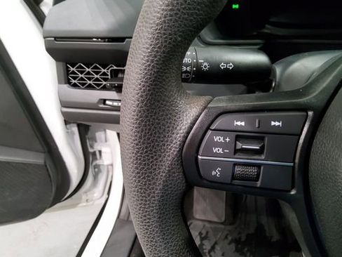 Used 2023 Honda Accord LX image 29