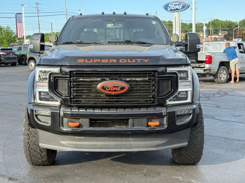 Used 2022 Ford F450 Platinum w/ FX4 Off-Road Package AWD/4WD image 9