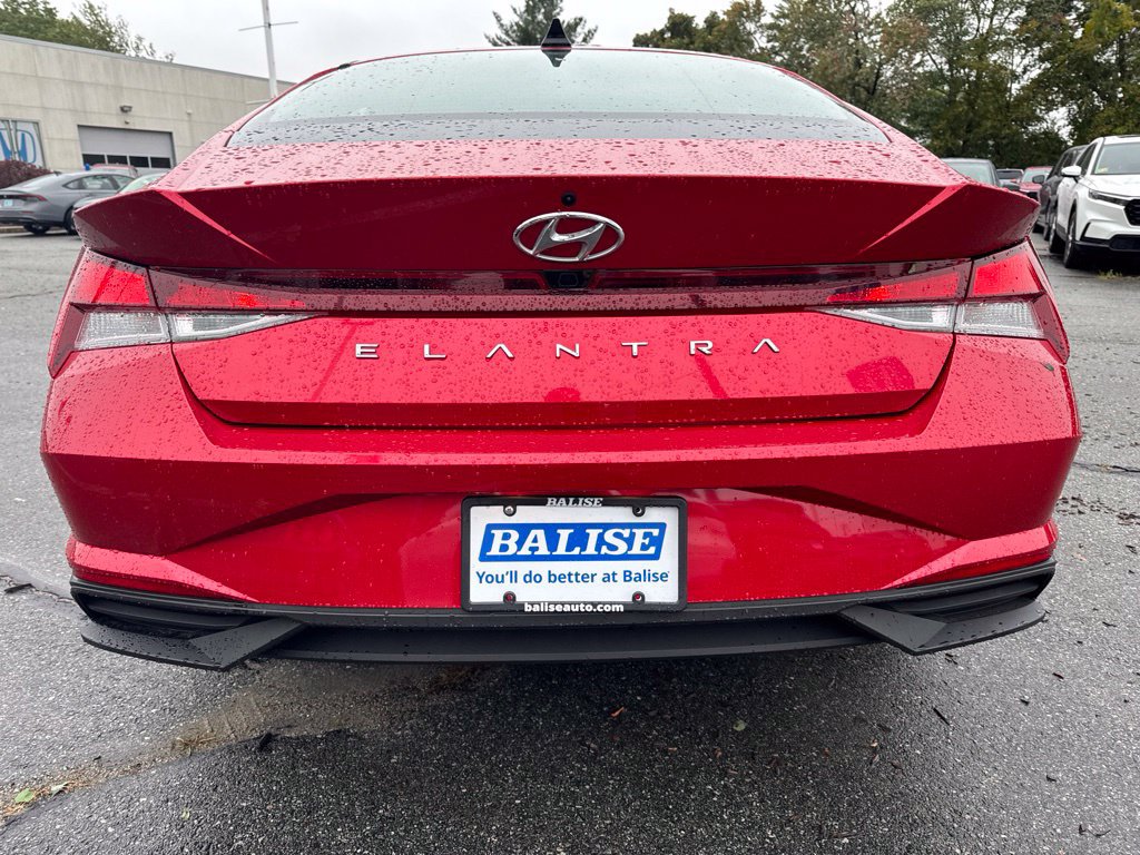 Used 2023 Hyundai Elantra SEL w/ Convenience Package FWD image 5
