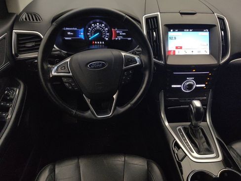 Used 2017 Ford Edge Titanium w/ Technology Package FWD image 22