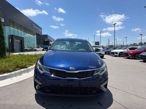Used 2019 Kia Optima LX FWD image 2