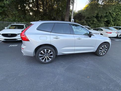 Used 2024 Volvo XC60 B5 Core w/ Protection Package Premier AWD/4WD image 18